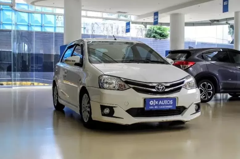 Mobil Minimalis Toyota Etios Valco Dijual 90 Jutaan di Akhir Tahun 2023, Transmisi Manual Seperti Baru