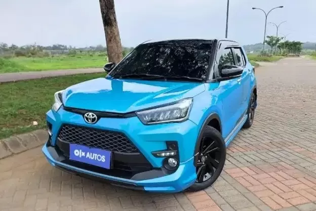 Warna Langka, Bisa Jadi Kado Hari Ibu! Mobil Toyota Raize Tahun 2021 Dijual Murah dan Siap Memikat di Jalanan