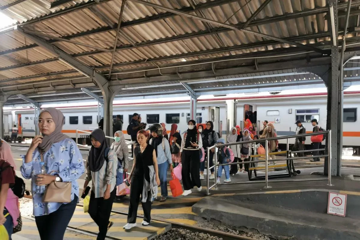 Selasa Naik KRL dari Stasiun Rangkasbitung ke Tanah Abang, Jakarta, Jadwal Hari ini Selasa 26 Desember 2023