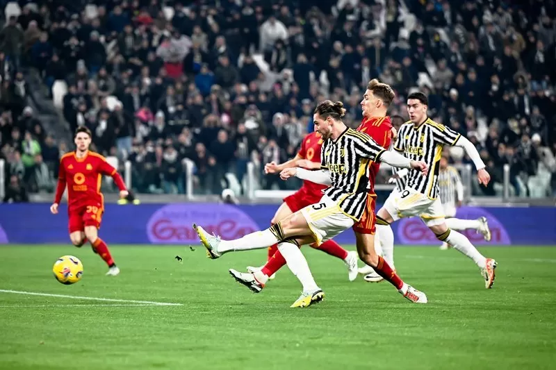 Juventus Menangi Laga Big Match Kontra AS Roma Dan AC Milan Juga Menang Atas Sassuolo