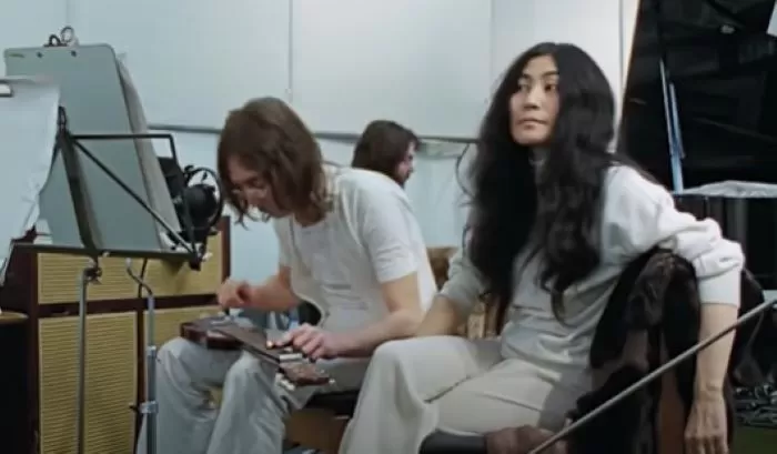 Ada Permainan Steel Gitar dari John Lennon, Lagu The Beatles Ini Terdengar Condong ke Corak Blues dan Country yang Kental