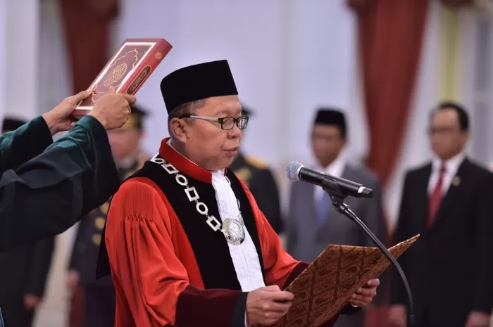 Presiden Saksikan Arsul Sani Disumpah Sebagai Hakim Mahkamah Konstitusi di Istana Negara,  Berdasarkan Keppres