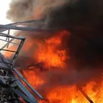 23 Orang Tewas Terbakar oleh Ledakan Pabrik Kembang Api di Suphanburi Thailand
