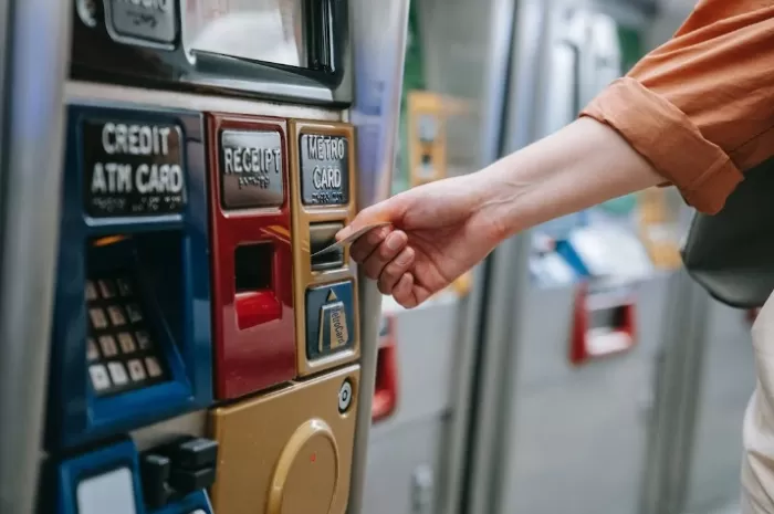 Praktis Anti Ribet, Warga Palembang Bisa Ambil Sendiri Uang Tunai Bansos PKH, Cukup Datang ke Mesin ATM dari Bank Ini