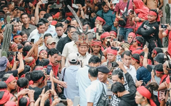 Momen Prabowo Sapa Ribuan Warga Pontianak dari Hujan hingga Cerah Lagi