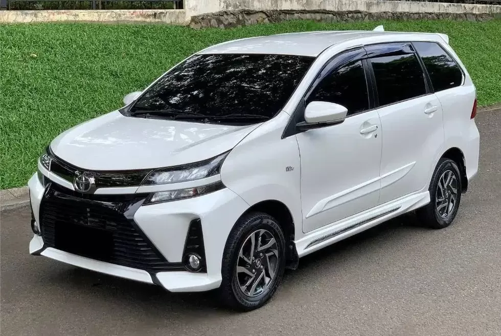 Banting Harga! Cuma 9 Jutaan Saja Sudah Bisa Miliki Toyota Avanza Veloz Tahun 2021 Facelift, Kilometer Rendah, Bisa Dicicil