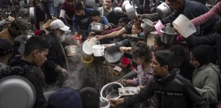 Akses Bantuan Kemanusian Diblokir Israel, Warga Gaza Terpaksa Giling Pakan Ternak Untuk Makan