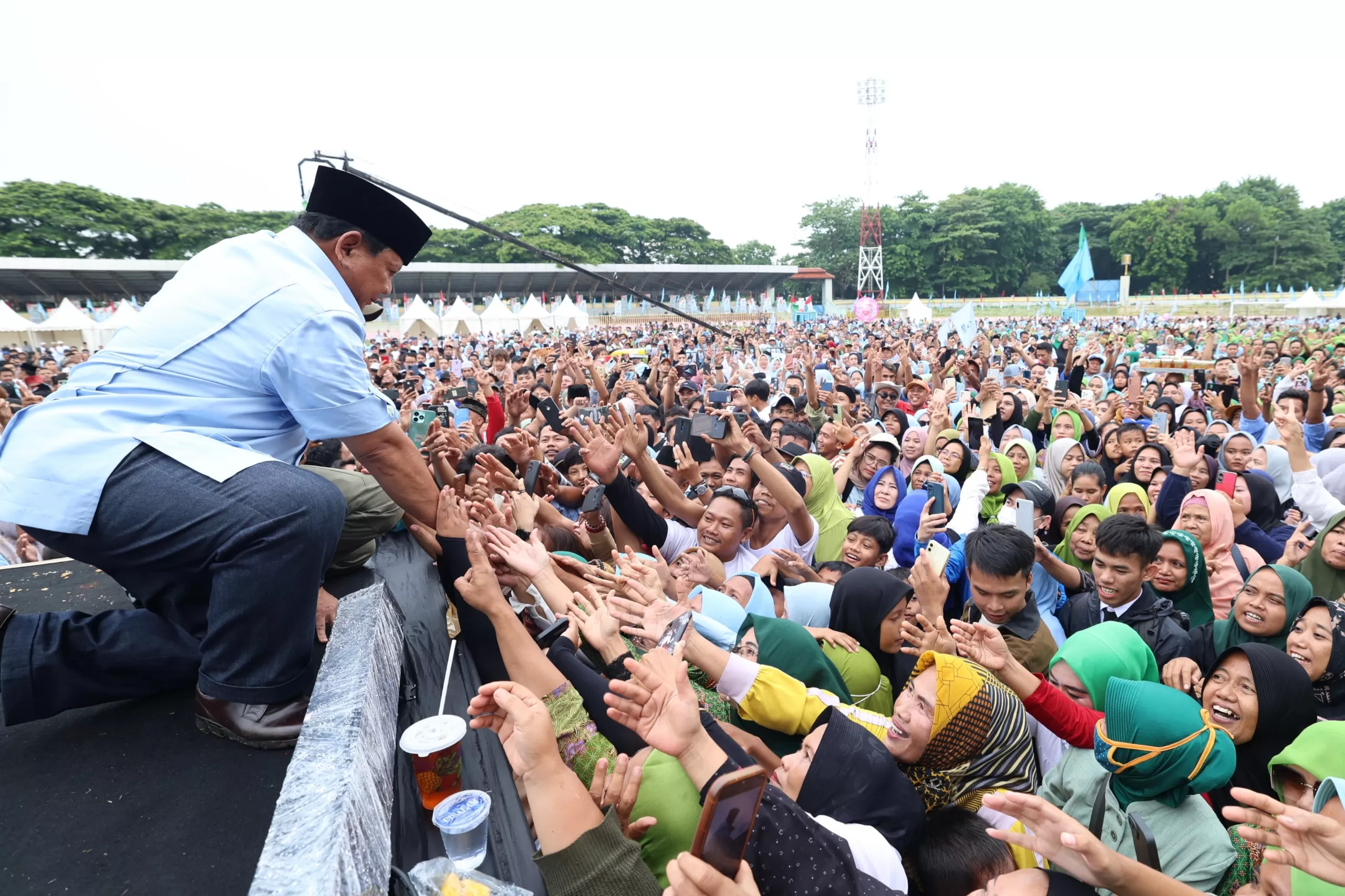 Dalam Sehari, Prabowo Temui Puluhan Ribu Rakyat di Empat Titik, dari Subang ke Banten