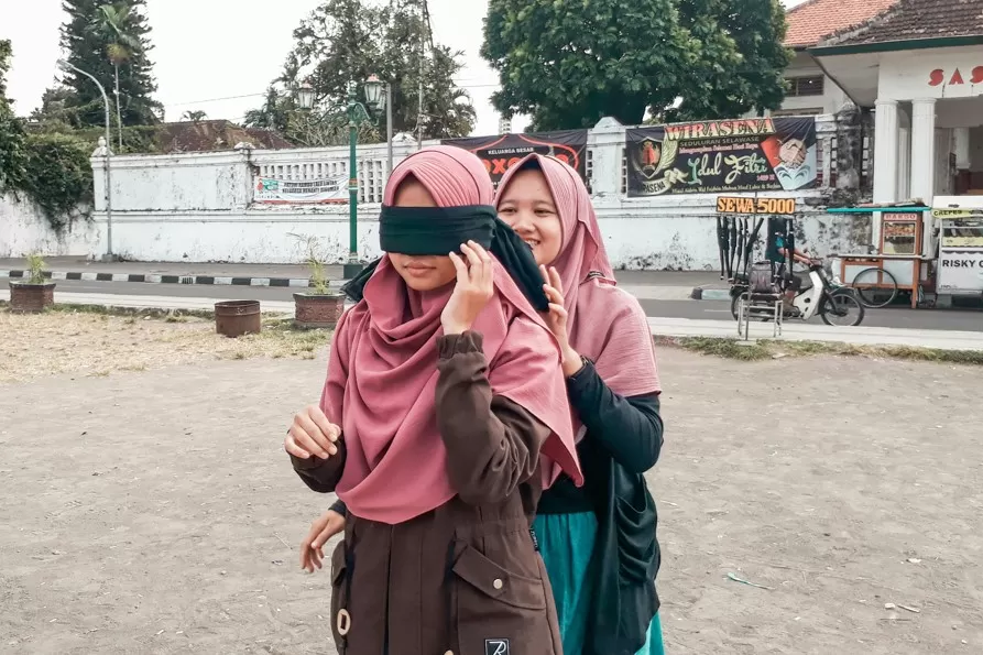 Mitos dari Si Beringin Kembar di Alun-Alun Kidul Yogyakarta, Konon jika Berhasil Melewatinya Maka Akan Mendapatkan...