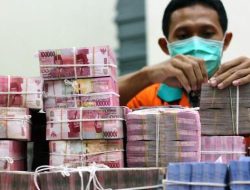 Jokowi Keluhkan Peredaran Uang yang Semakin Kering, Ekonom: Akibat Utang yang Ugal-ugalan
