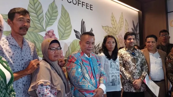 Curiga Keterlibatan Oknum Aparat dalam Kasus Vina Cirebon, Hotman Paris Minta Penyidikan Dibuka Ulang!